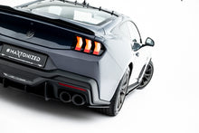 Carica l'immagine nel visualizzatore di Gallery, Splitter Laterali Posteriori Ford Mustang Mk7 Dark Horse Street Pro — particolare della finitura