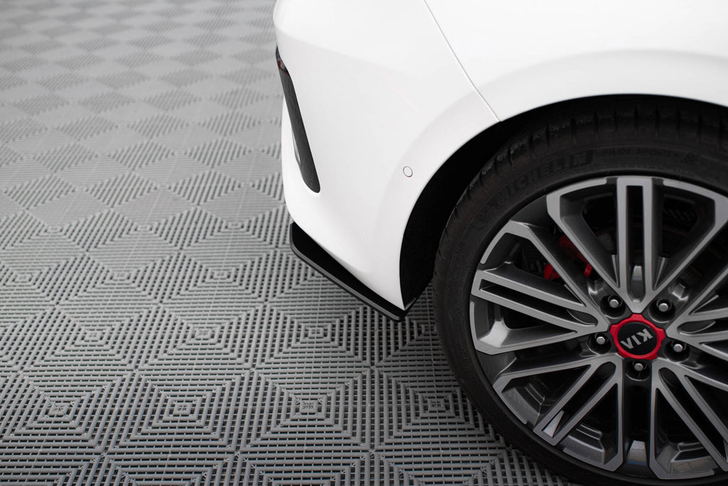 Splitter Laterali Posteriori Kia Ceed GT Mk3 Street Pro — vista laterale