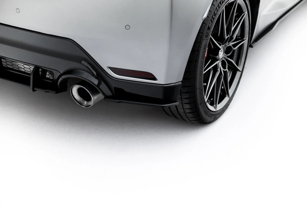 Splitter Laterali Posteriori Toyota GR Yaris Mk4 Facelift Street Pro — vista laterale