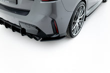 Carica l'immagine nel visualizzatore di Gallery, Splitter Laterali Posteriori V.1 BMW Serie 1 M135i xDrive F70 Street Pro — dettaglio del profilo