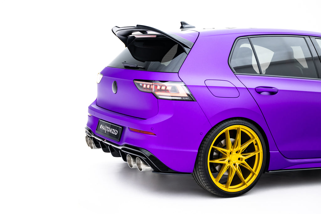 Splitter Laterali Posteriori V.2 Volkswagen Golf R Hatchback Mk8 Street Pro — montato sulla vettura