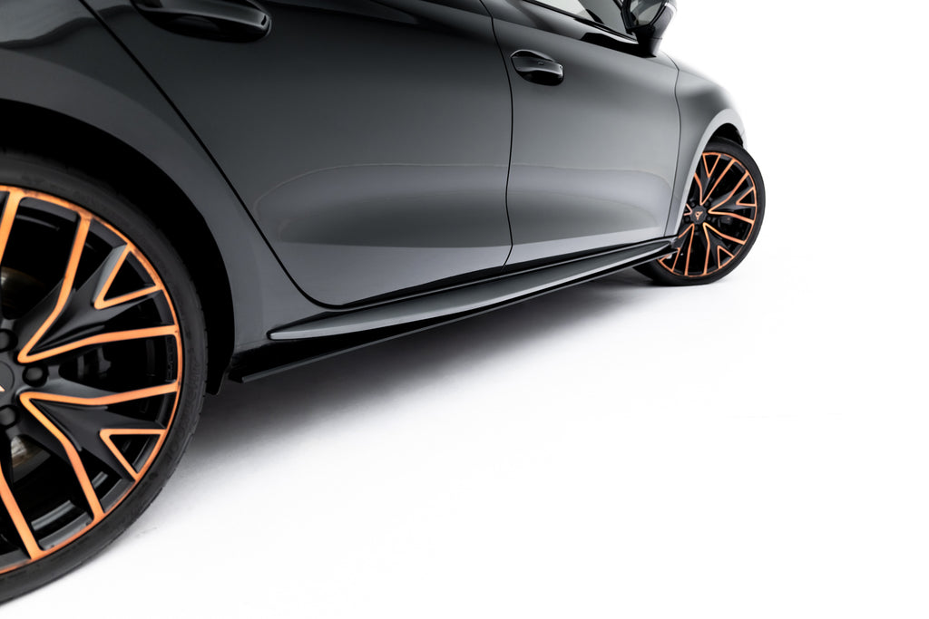 Diffusori Sotto Minigonne Cupra Leon Hatchback Mk1 Aero Street Pro — vista d'insieme
