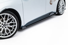 Carica l'immagine nel visualizzatore di Gallery, Diffusori Sotto Minigonne Cupra Born Mk1 + Flap Street Pro — particolare della finitura