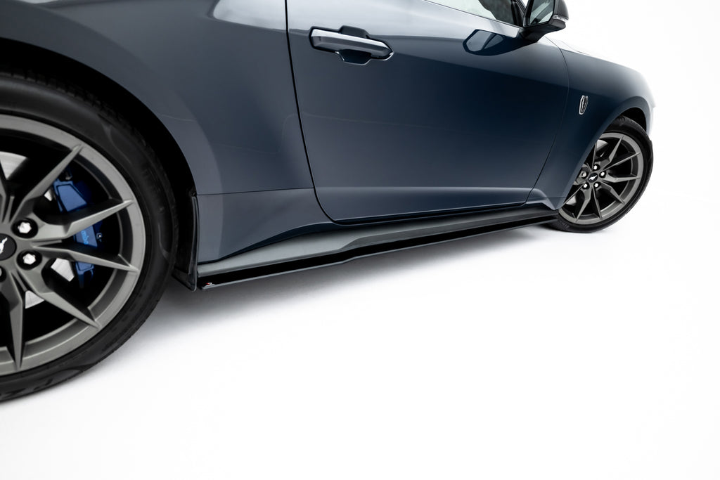 Diffusori Sotto Minigonne Ford Mustang Mk7 Dark Horse Street Pro — montato sulla vettura