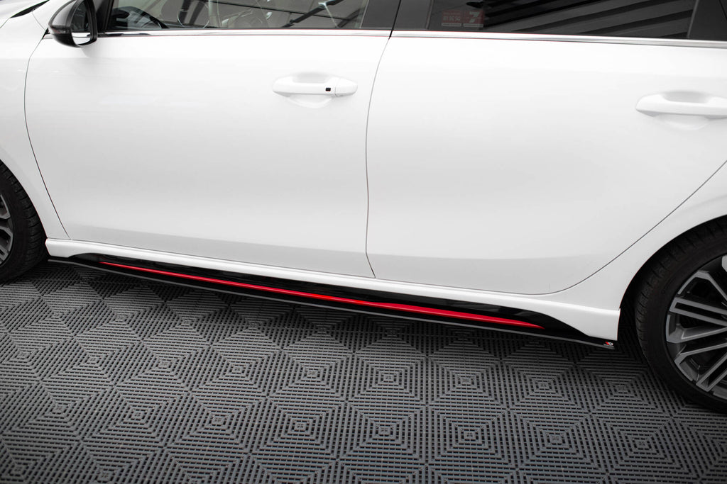 Diffusori Sotto Minigonne Kia Ceed Mk3 GT Street Pro — montato sulla vettura