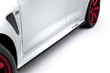 Carica l'immagine nel visualizzatore di Gallery, Diffusori Sotto Minigonne Toyota Corolla Mk12 GR Street Pro — montato sulla vettura