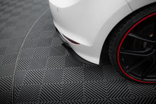 Carica l'immagine nel visualizzatore di Gallery, Diffusore posteriore e splitter laterali Maxton Design per Volkswagen Golf Mk7 R, ABS nero opaco - dettaglio del fissaggio