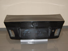 Carica l'immagine nel visualizzatore di Gallery, Portellone Carbonio BMW E46 98-05 4P CSL BMW E46