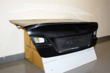 Carica l'immagine nel visualizzatore di Gallery, Portellone Carbonio BMW E92 - E93 / E92 Look M3 CSL BMW E92,E93