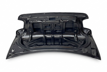 Carica l'immagine nel visualizzatore di Gallery, Portellone Posteriore BMW F87 Look CS Carbonio BMW F87