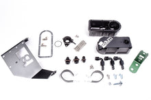 Carica l'immagine nel visualizzatore di Gallery, Vaschetta acqua radiatore Lotus Elise/Exige OEM Radium Engineering