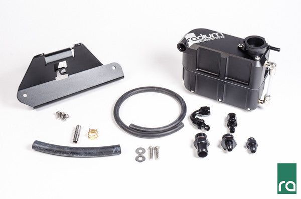 Kit vaschetta Ford Mustang Radium Engineering - dettaglio staffa