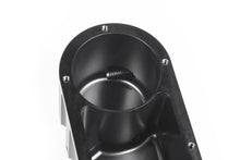 Carica l'immagine nel visualizzatore di Gallery, Kit vaschetta acqua radiatore Nissan GT-R R35 Radium Engineering
