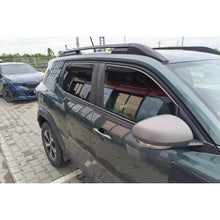 Carica l'immagine nel visualizzatore di Gallery, Set deflettori anteriori e posteriori per Dacia Duster dal 2024, scuro fumé, 4 pezzi