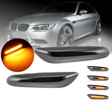 Carica l'immagine nel visualizzatore di Gallery, Frecce laterali per BMW 1 E81 / E82 / E87 / E88 / 3 E90 / E91 / E92 / E93 / X1 E84 / X3 E83 LED dinamico fumé 2 pezzi