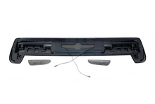 Carica l'immagine nel visualizzatore di Gallery, Spoiler anteriore sul tetto Mercedes W464 / W465 Look BRS Carbonio Mercedes W464