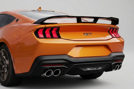 Spoiler Ford Mustang 2024+ Look GT Nero lucido Ford Mustang