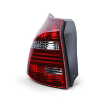 Carica l'immagine nel visualizzatore di Gallery, Fanale posteriore posteriore luce nero fumé sinistro TYC per BMW E81 E87 07-12
