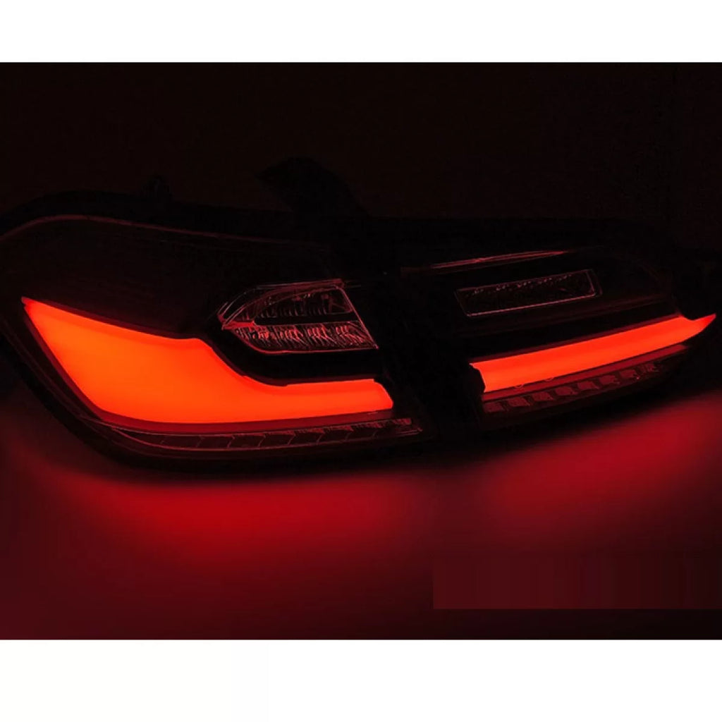 Set fanali posteriori per Ford Fiesta RS 2017-2021 Barra LED rosso fumé JunYan
