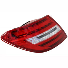 Set fanali posteriori per Mercedes-Benz Classe C W204 07-12 Barra LED restyling stile rosso/trasparente Carner