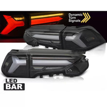 Fanali posteriori set per Toyota Rav4 19- Barra LED dinamico Indicatore di direzione nero