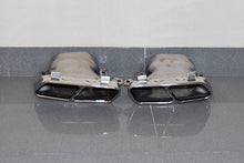 Carica l'immagine nel visualizzatore di Gallery, Terminali Di Uscita Di Scarico Mercedes W176/W117 look A45 Mercedes W176