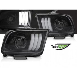 Set fari anteriori per Ford Mustang 2004-2009 con nero base tuning
