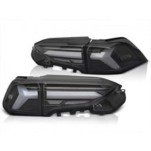 Carica l'immagine nel visualizzatore di Gallery, Kit fanali posteriori LED per Toyota Rav4 dal 2019, nero base, con dinamico Indicatore di direzione, sinistro e destro