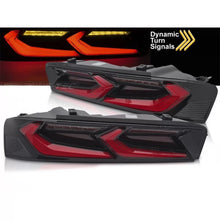 Carica l'immagine nel visualizzatore di Gallery, Set fanali posteriori LED per Chevrolet Camaro 2016-2018, con dinamico Indicatore di direzione, nero-rosso base