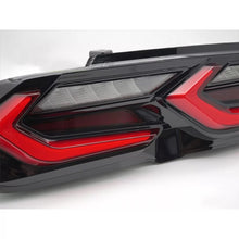 Carica l'immagine nel visualizzatore di Gallery, Set fanali posteriori LED per Chevrolet Camaro 2019-2023, con dinamico Indicatore di direzione, nero-rosso base