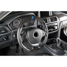 Load image into Gallery viewer, Volante in carbonio BMW Serie 3 F30 / F31 / Serie 4 F32 / F33 / F36 black