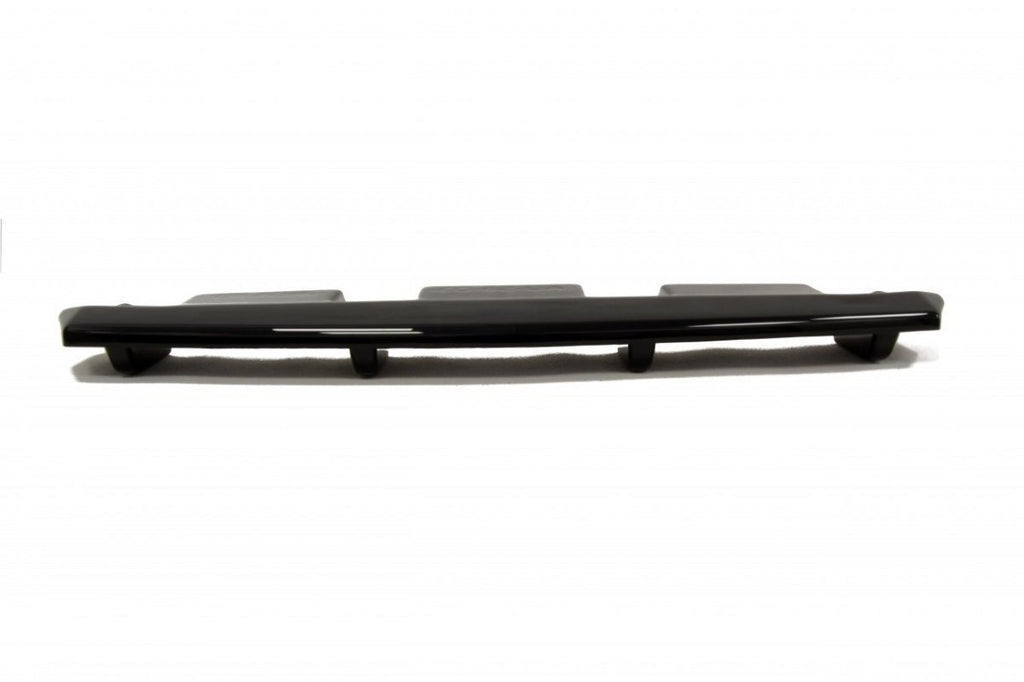 Splitter posteriore centrale AUDI S8 D3 (con barre verticali)