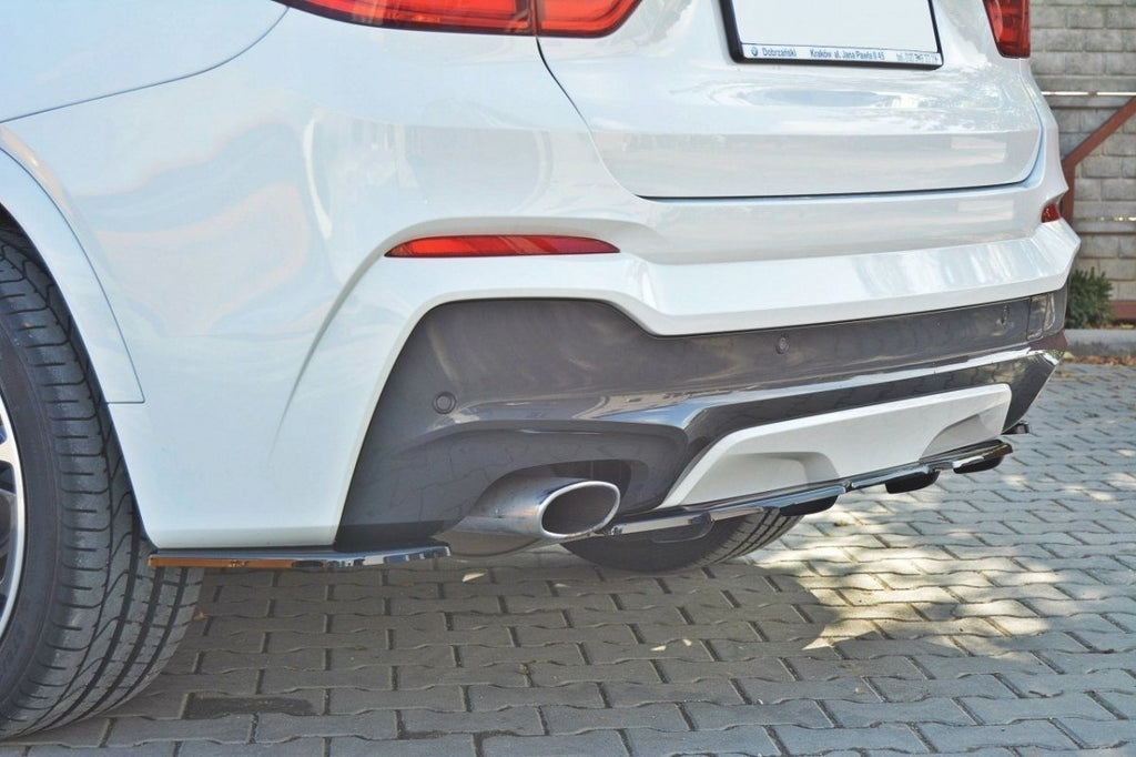 Splitter posteriore centrale per BMW X4 M-PACK (con barre verticali)