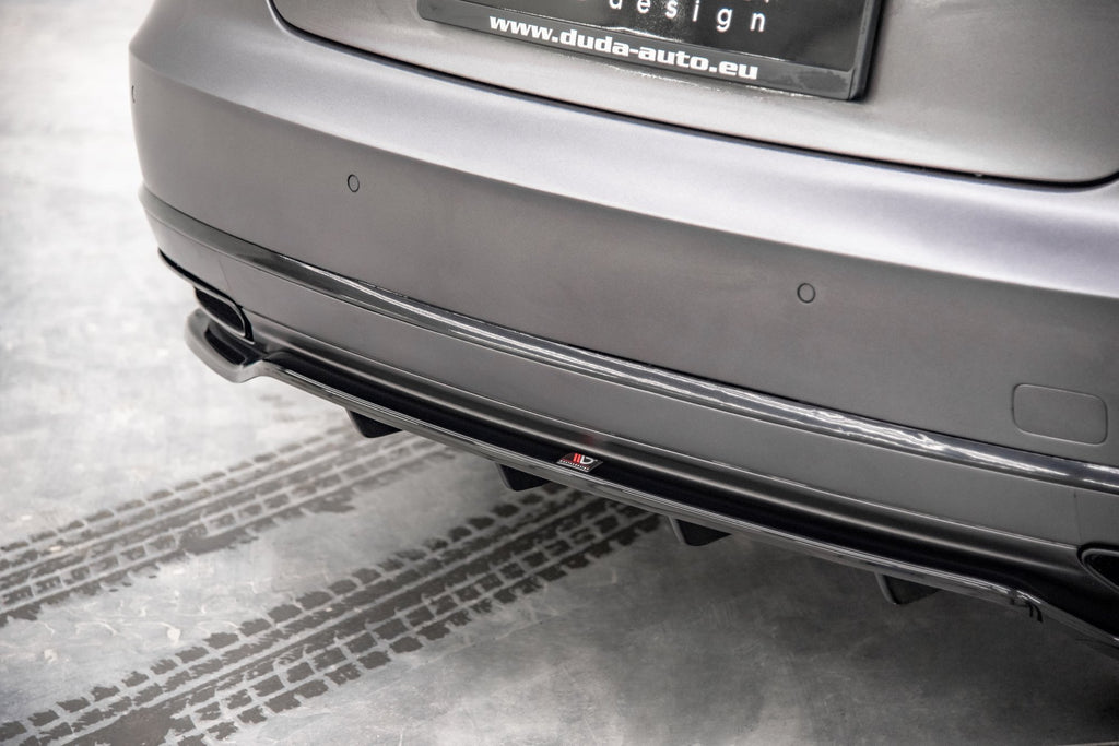 Splitter posteriore centrale (con barre verticali) Audi A8 D4 Facelift