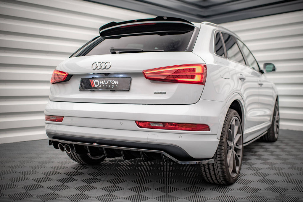 Splitter posteriore centrale (con barre verticali) Audi Q3 8U Facelift