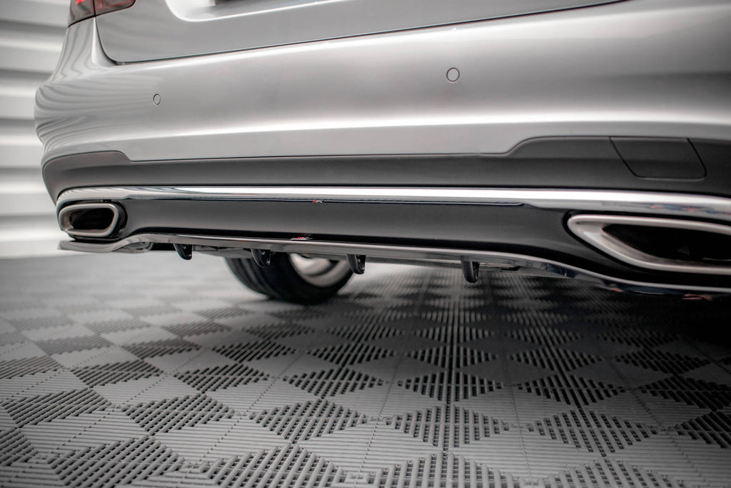 Splitter posteriore centrale (con barre verticali) Mercedes-Benz E AMG-Line Sedan W212 Facelift