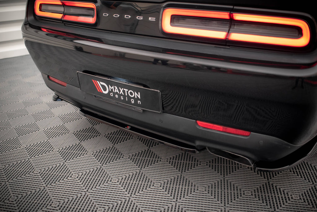 Splitter posteriore centrale per Dodge Challenger RT Mk3 Facelift