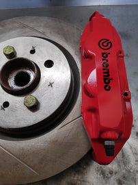 Kit di conversione per Fiat 500 con pinze Brembo 305x28mm 4-pot