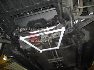 Toyota MR2/MRS 04-07 UltraRacing 4-punti Anteriore Lower Brace - em-power.it