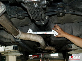 Toyota Supra MK IV 93-98 UltraRacing Mid Lower H-Brace 780 - em-power.it