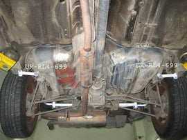 Nissan X Trail 01-07 UltraRacing 2x 2-punti Posteriore Side Bars - em-power.it