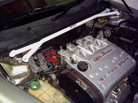 Alfa Romeo 156 UltraRacing 2-punti Anteriore Upper Strutbar - em-power.it