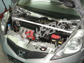 Honda Jazz/Fit 08+ UltraRacing 2-punti Anteriore Upper Strutbar - em-power.it