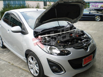 Mazda 2 07+ UltraRacing 2-punti Anteriore Upper Strutbar (RHD) - em-power.it