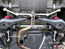 VW Golf 5/6 UltraRacing 2x 2-punti Posteriore Lower Side Bars 823P - em-power.it