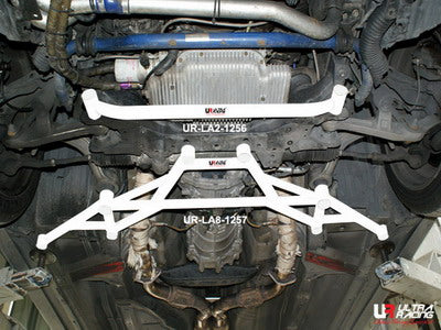 Nissan 350Z 02-08 UltraRacing 8-punti Anteriore H-Brace 1257 - em-power.it
