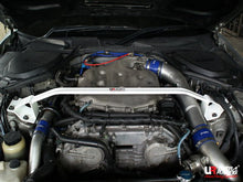 Carica l&#39;immagine nel visualizzatore di Gallery, Nissan 350Z 02-08 UltraRacing 2-punti Anteriore Upper Strutbar - em-power.it