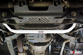 Toyota Hiace/H200 04+ UltraRacing 4-punti Anteriore H-Brace 1366 - em-power.it