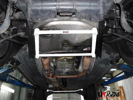 BMW E53 X5 4.4 99-06 UltraRacing 4-punti Anteriore H-Brace - em-power.it