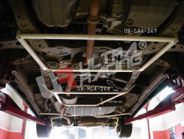 Toyota Previa 00-06 Ultra-R 4-punti Mid Lower Brace 268 - em-power.it
